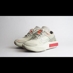 Like New: Nike Fontanka Edge Women Sz. 6